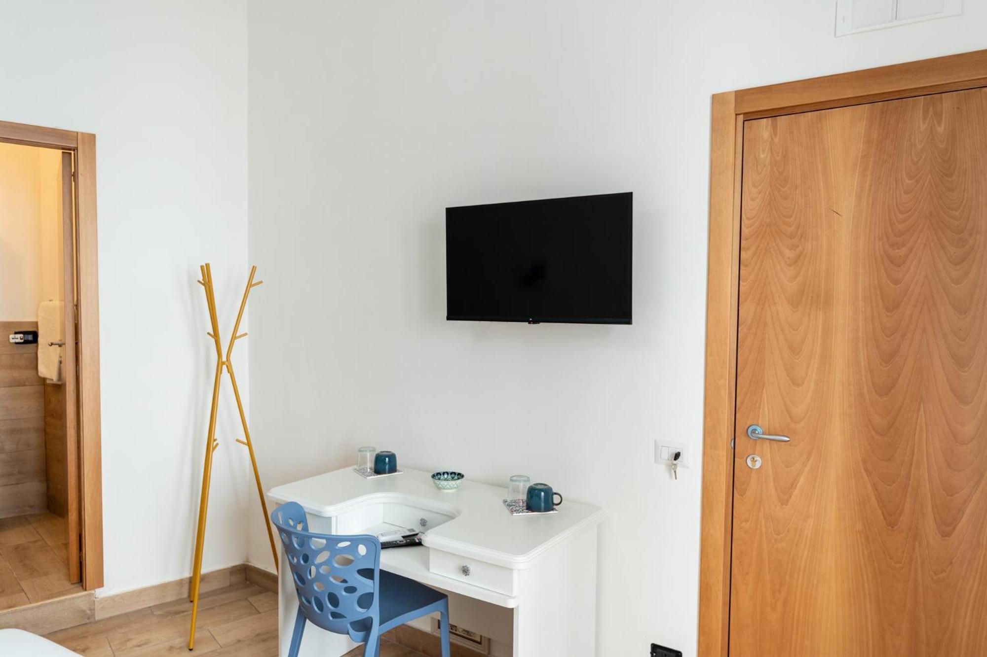 Tombolata Hotel Наполи Екстериор снимка