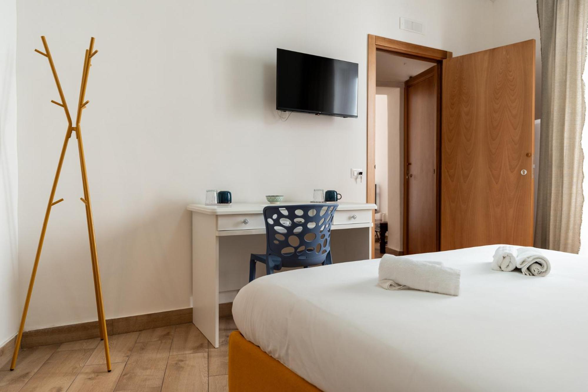 Tombolata Hotel Наполи Екстериор снимка