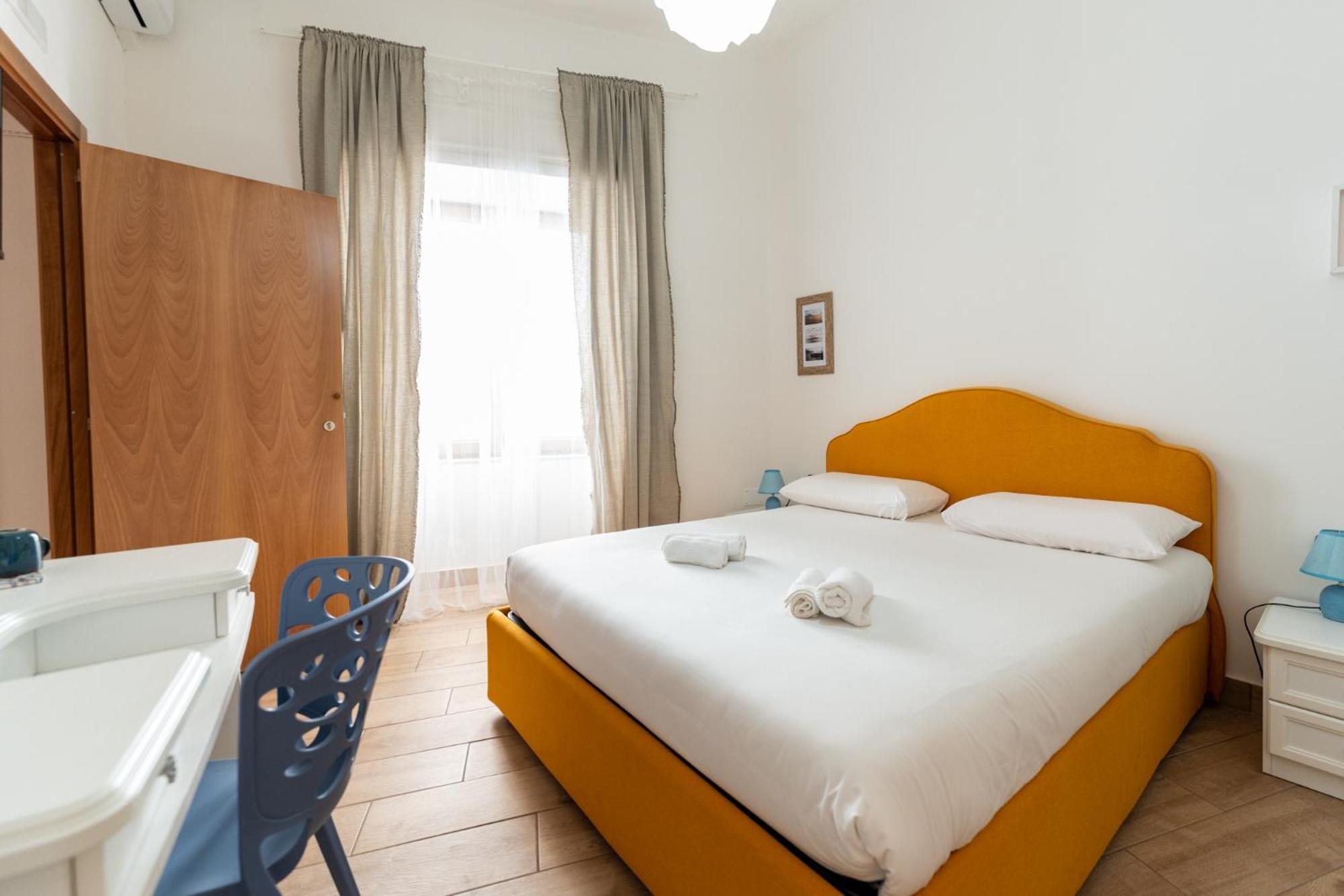 Tombolata Hotel Наполи Екстериор снимка