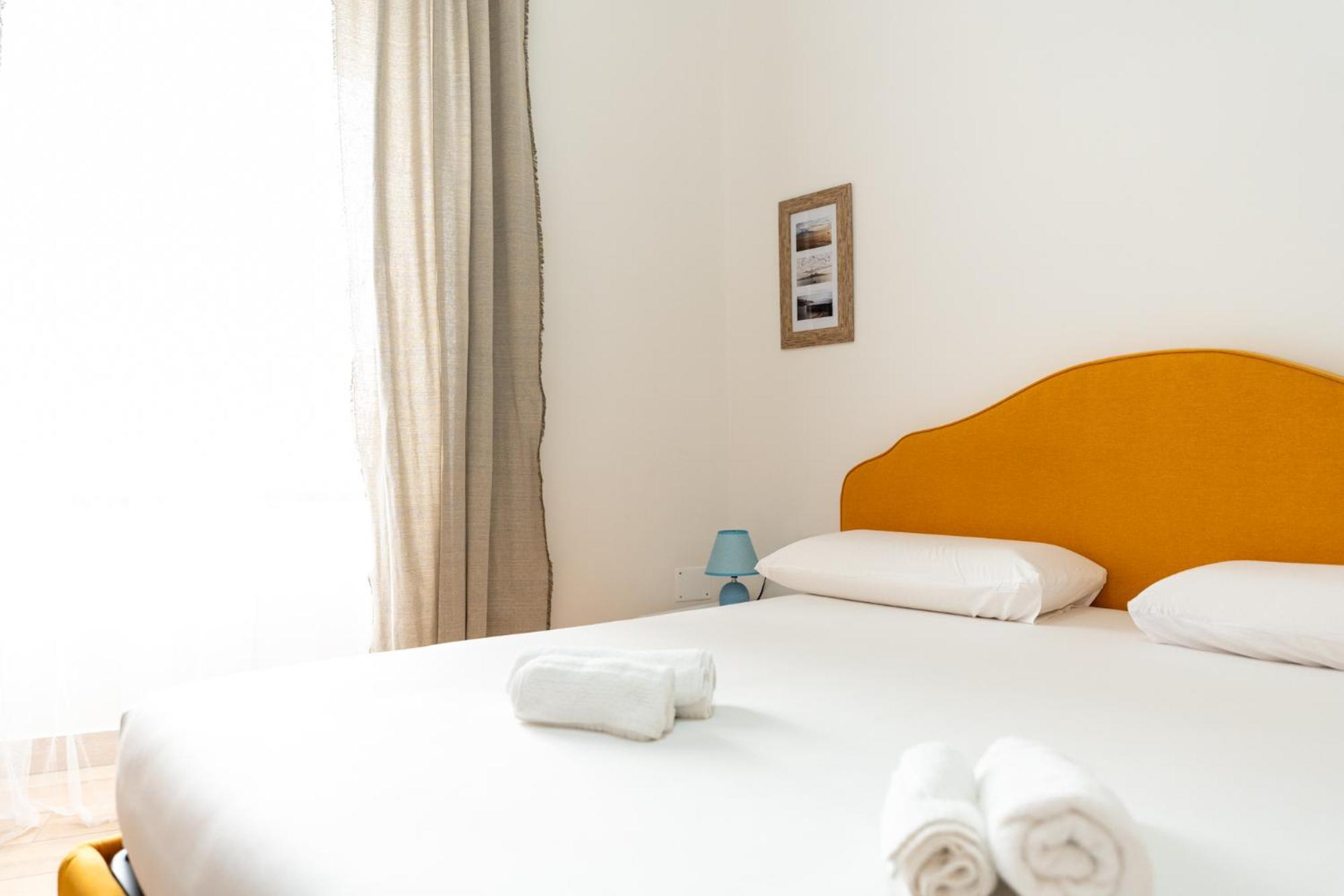 Tombolata Hotel Наполи Екстериор снимка