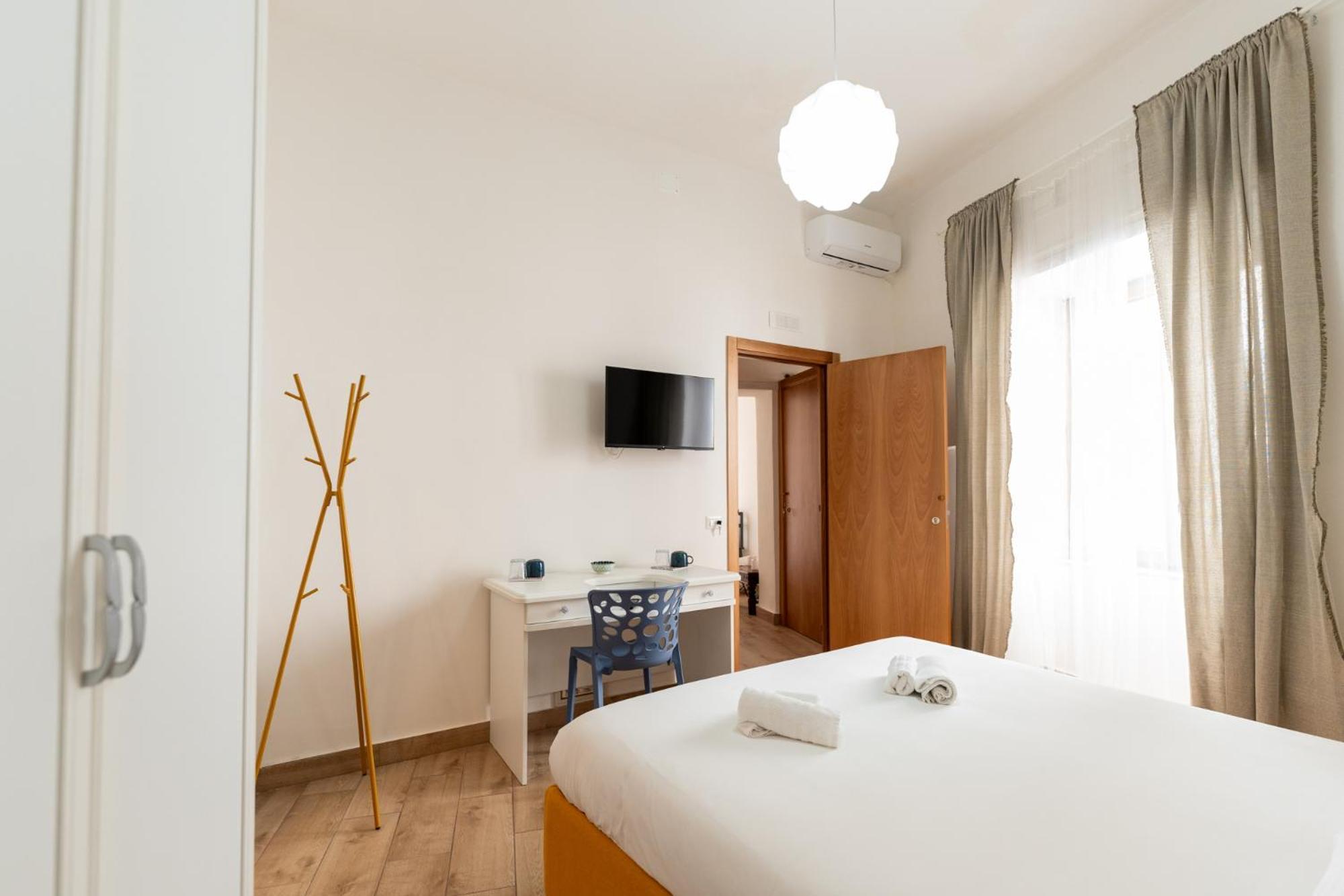 Tombolata Hotel Наполи Екстериор снимка