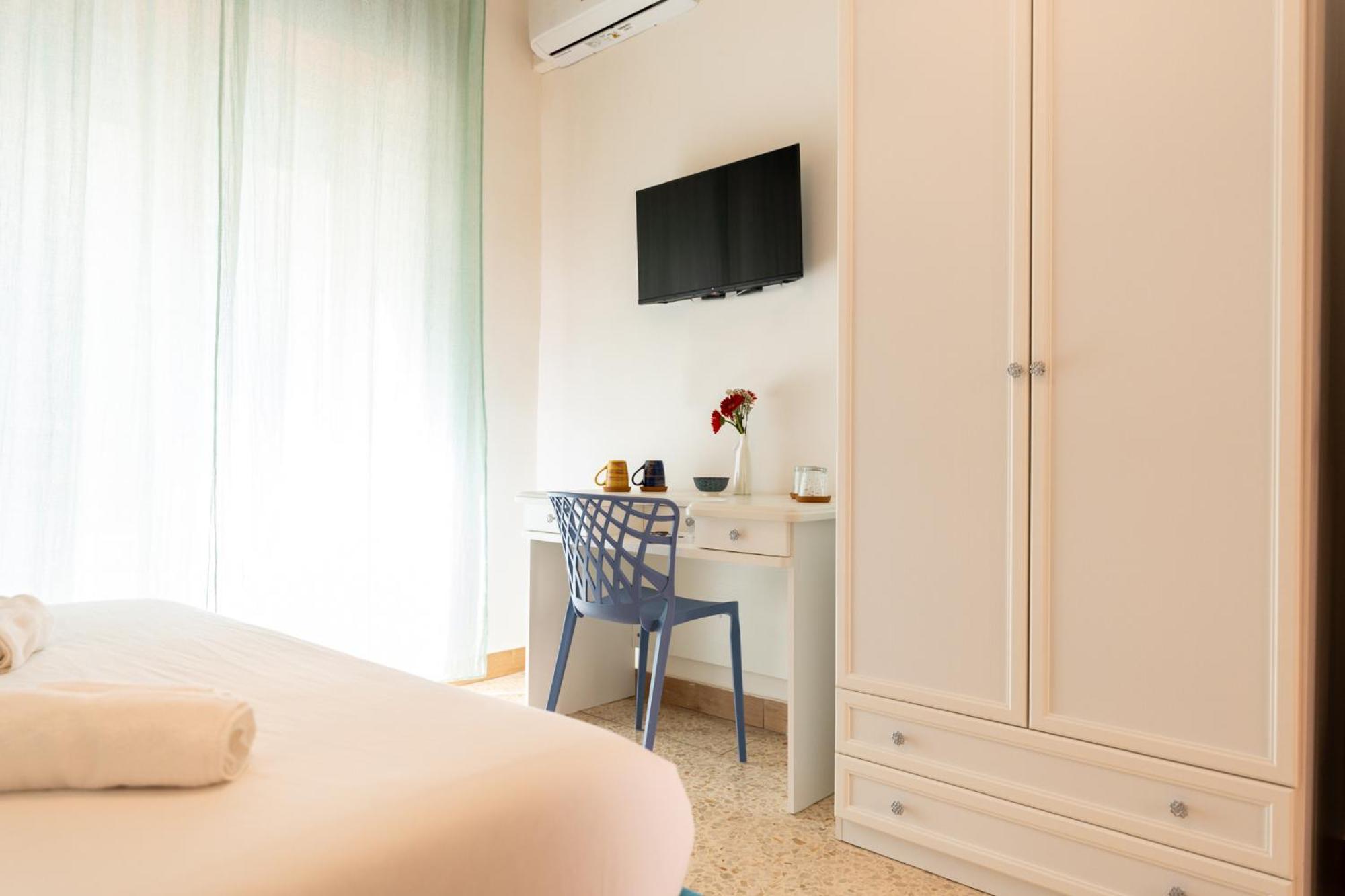 Tombolata Hotel Наполи Екстериор снимка