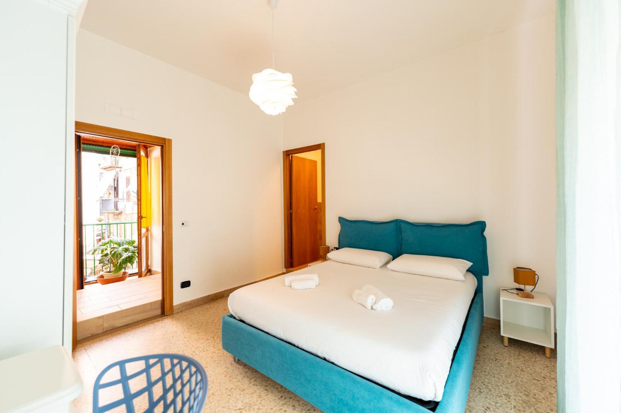 Tombolata Hotel Наполи Екстериор снимка