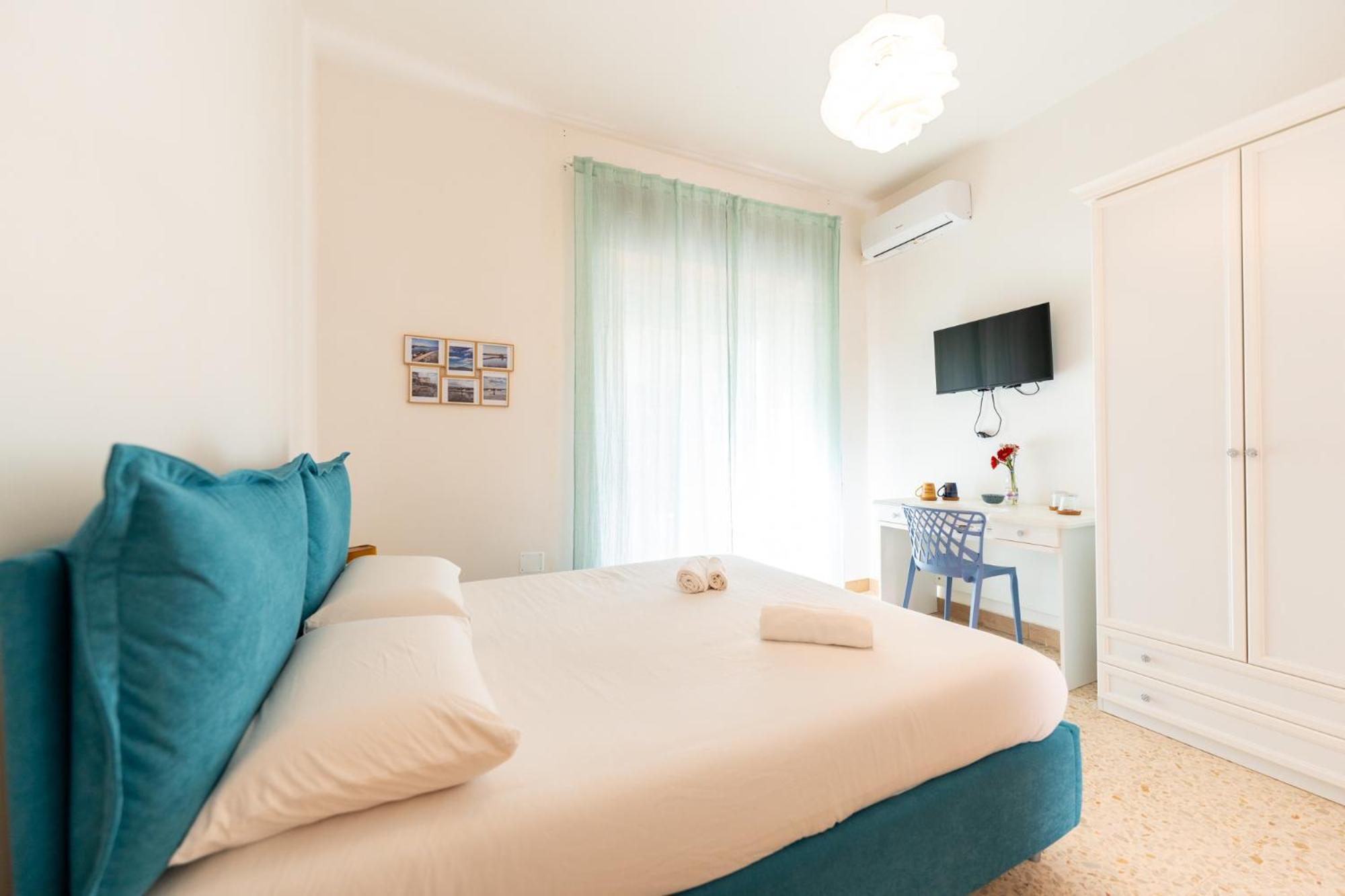 Tombolata Hotel Наполи Екстериор снимка