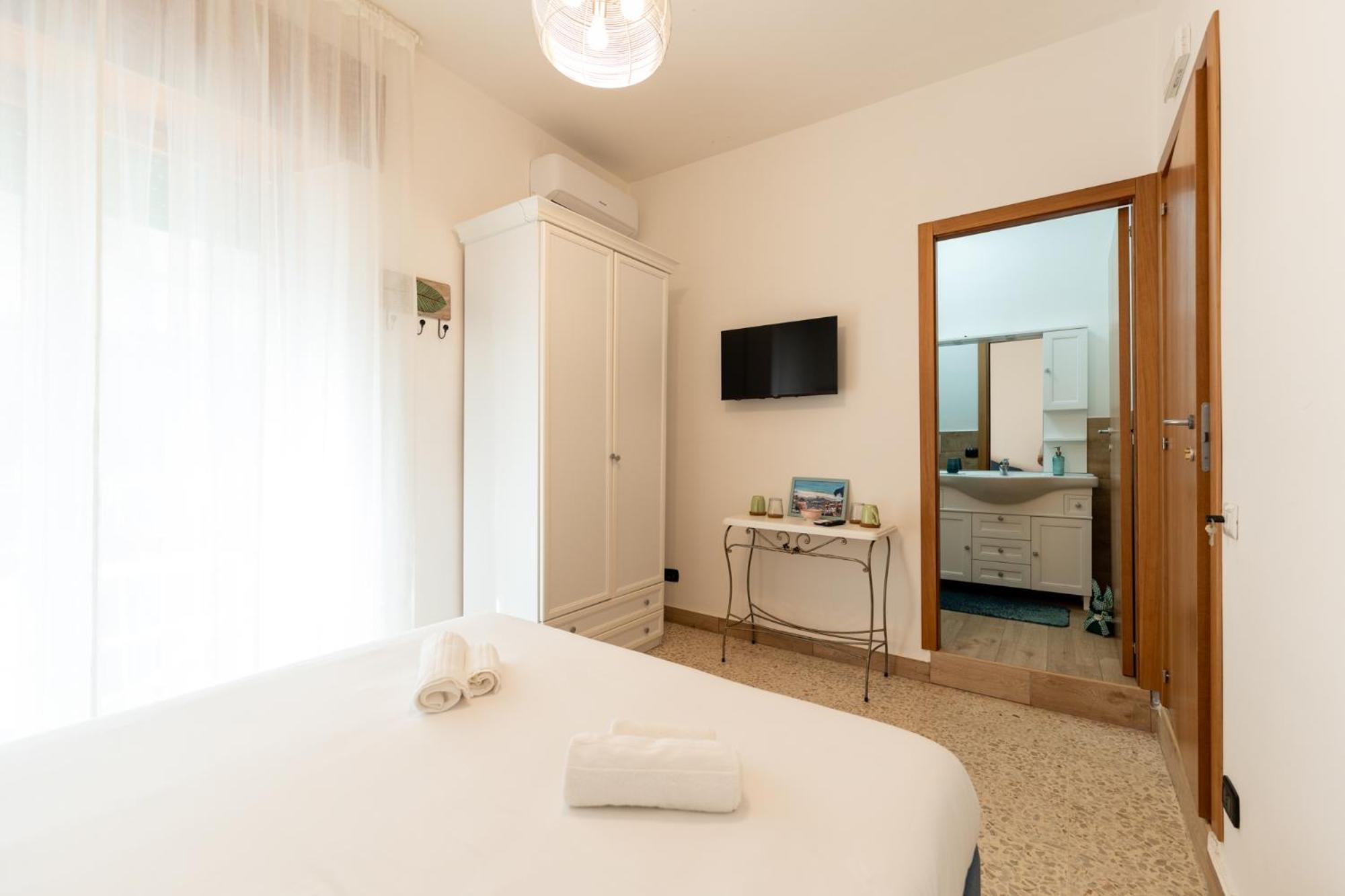 Tombolata Hotel Наполи Екстериор снимка