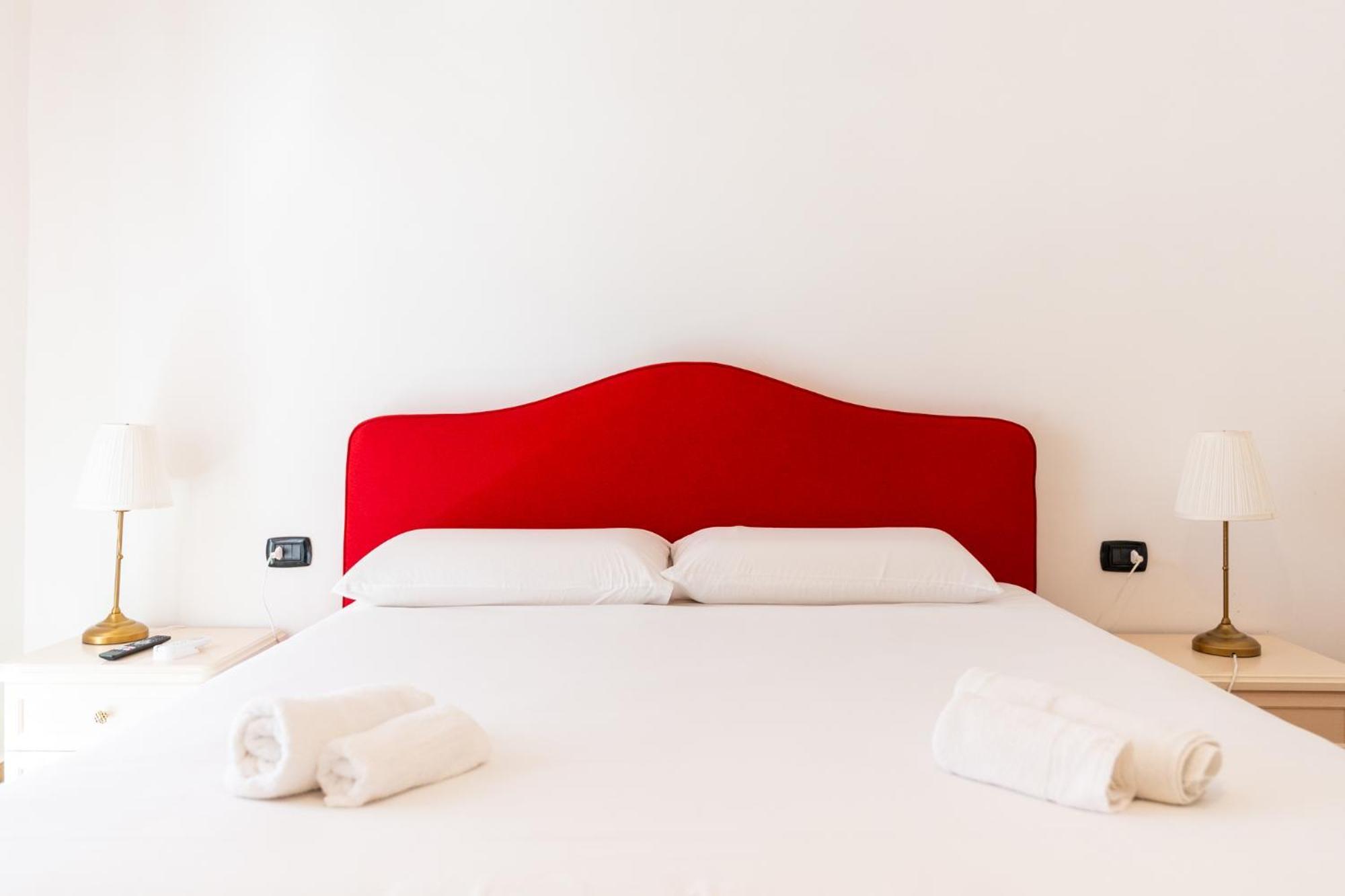 Tombolata Hotel Наполи Екстериор снимка